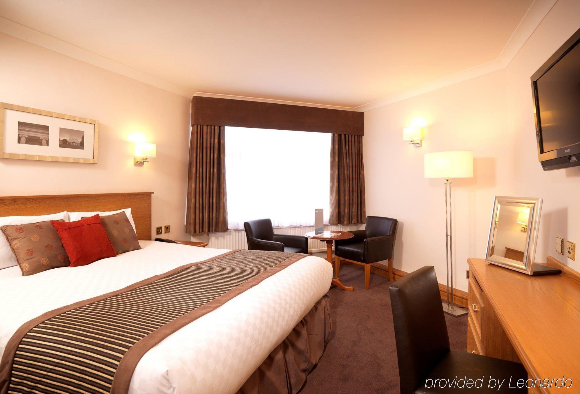 Leonardo Hotel Cheltenham Zimmer foto